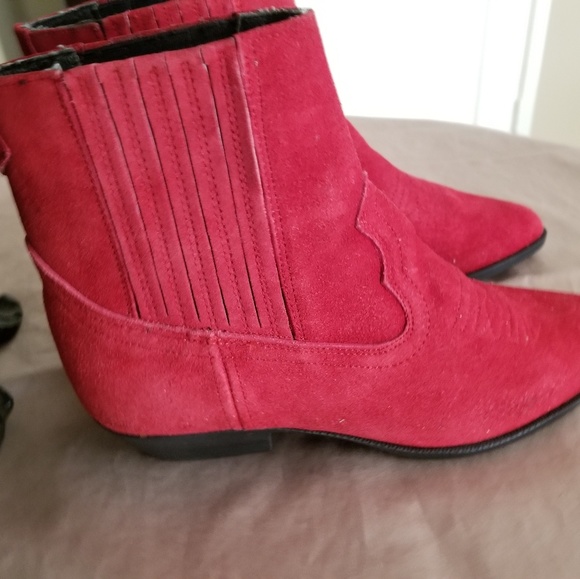 NWOT Westies Red Velvet Ankle Boots - Picture 4 of 7
